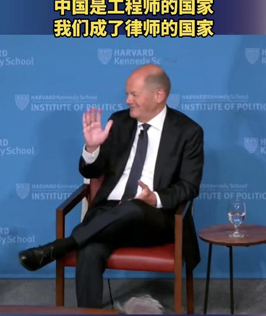 欧美的领导人有个特点，任上胡作非为，下台后总是反思，总结，感动天感动地。而东边老