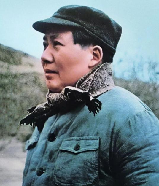 1975年，已经82岁高龄的毛主席突然问身边的人：功德林里，还有国民党战犯吗？“