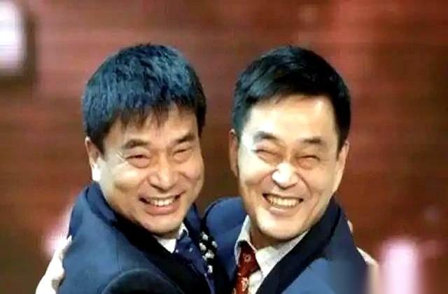 亏了将近18个亿。我当时第一反应是，刘永好这次要栽个大跟头了吧？结果人家屁事
