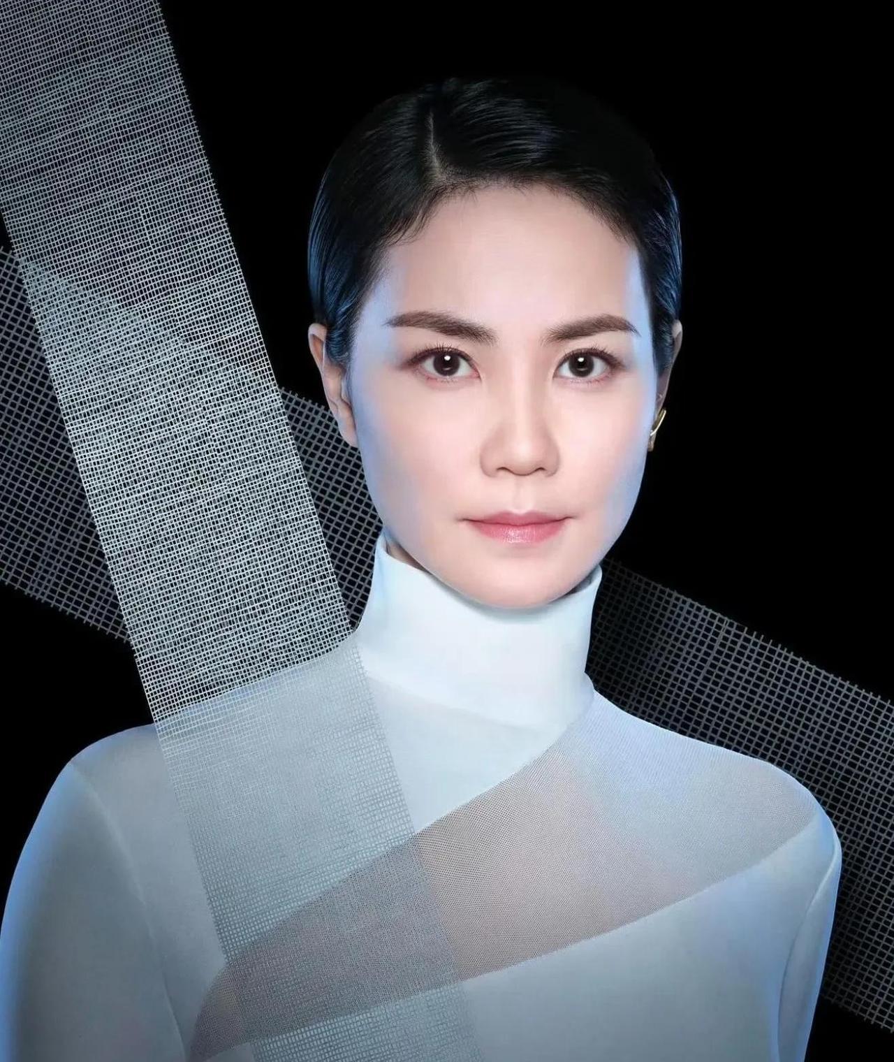 千万别学王菲。除非你也敢把家当免费酒店，把时间沉进别人看不懂的哲学书里。最近