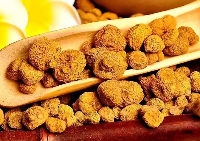 老中医送你2味中药，日常煮着喝，能治腰疼、腿疼、膝盖疼、颈椎疼、全身疼痛 常