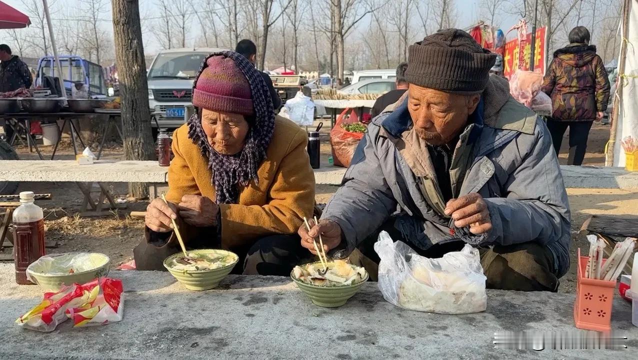 山东到底穷不穷？为什么网上的视频给人感觉山东又土又穷？众所周知，山东省一直是全