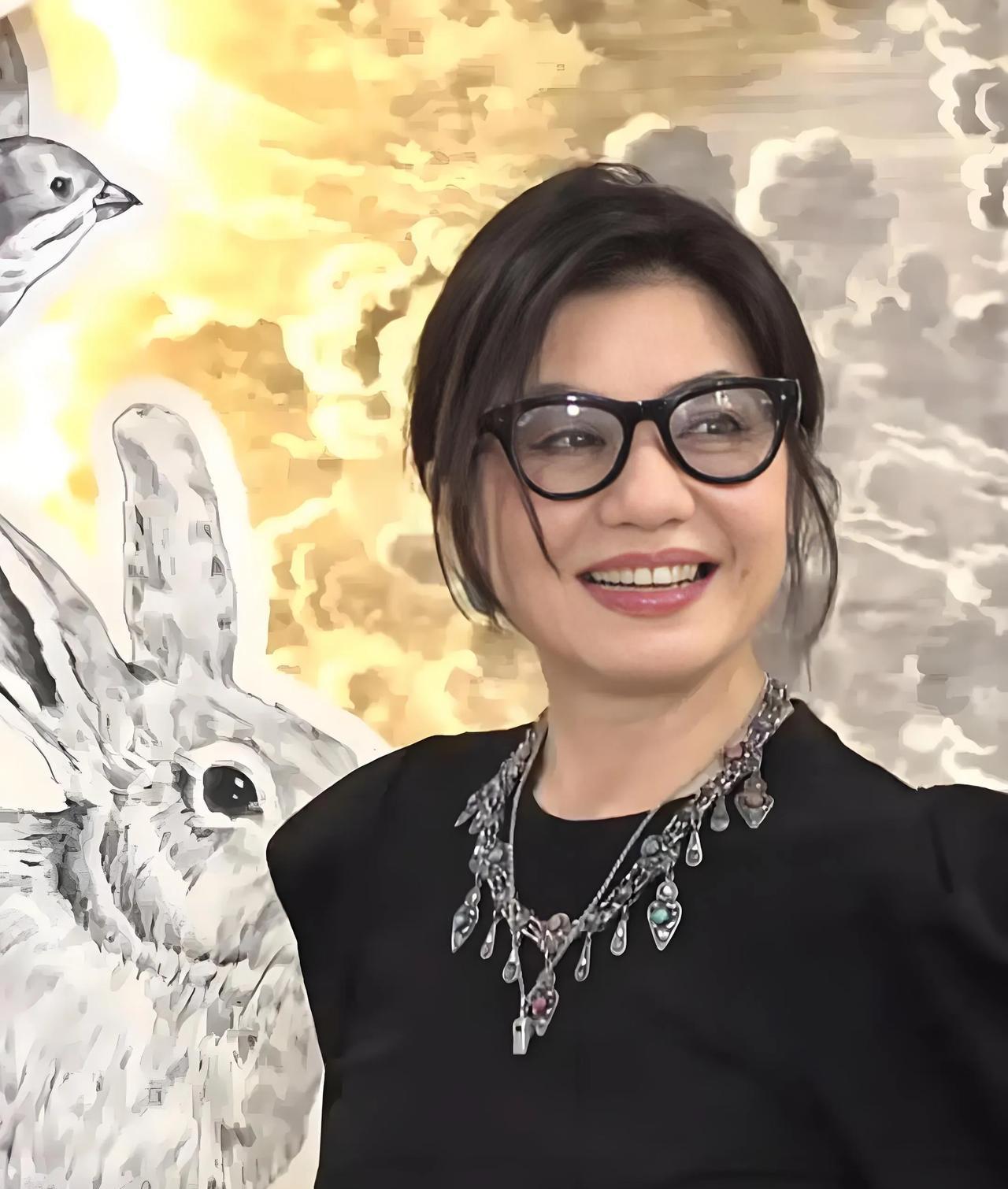钟楚红才是所有女人向往的样子吧？原因很简单不是因为她曾经有多美艳动人，