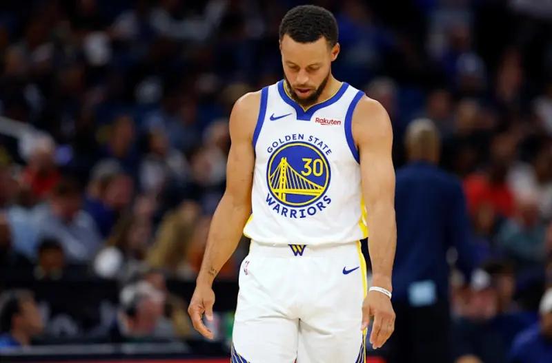 只有无缘季后赛，勇士队才能赚翻？就在近期的节目中，吉尔伯特-阿里纳斯就直接表示：