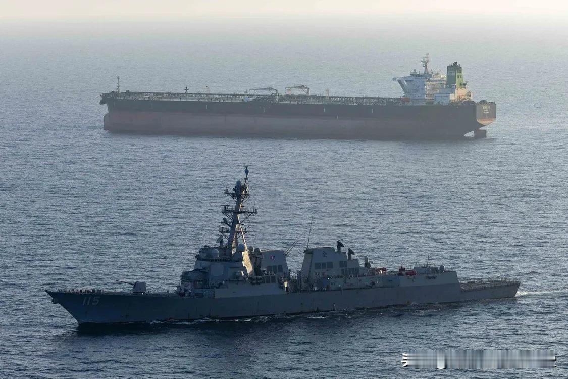 38年来，美军驱逐舰首次动用127毫米主炮直接攻击伊朗舰船在导弹制导时代，