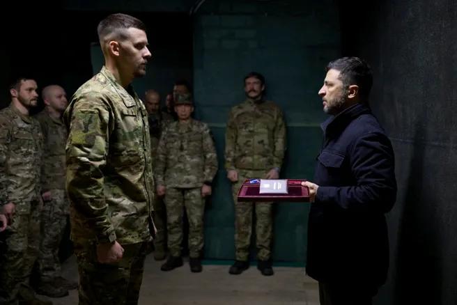 波克罗夫斯克（Pokrovsk，也称红军城）的争夺战仍在持续。尽管多则消息宣称俄