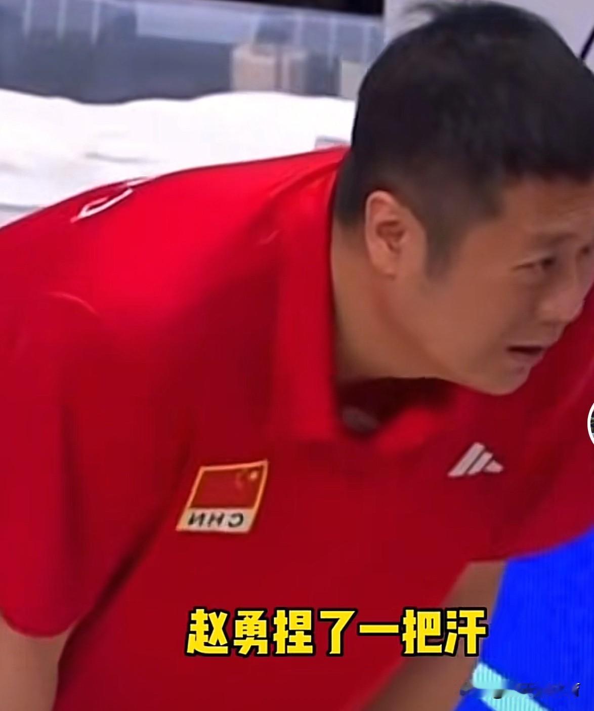 这一刻赵勇想哭了，太难了！看到赵勇教练这个样子，我也哭了[哭哭][哭哭]今年赵勇