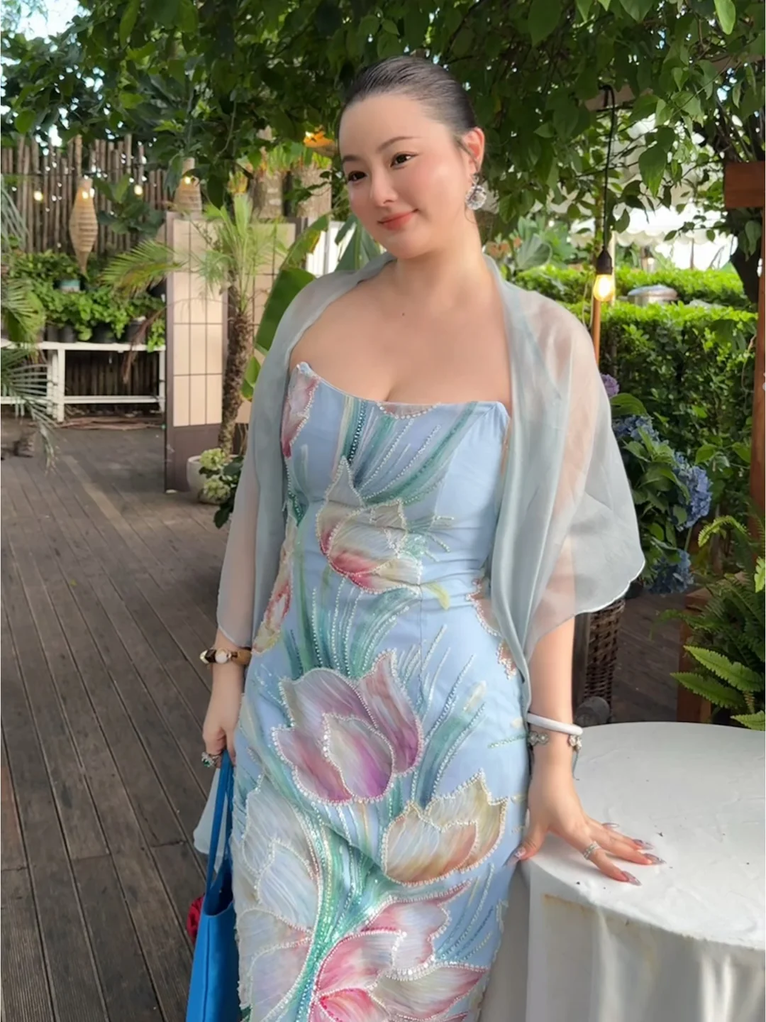 就让我们圆脸走气质姐感风