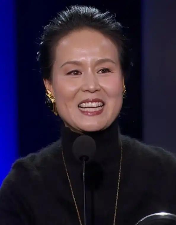 透过《监狱来的妈妈》的被集体抵制，我看到了一个当下最真实的社会民心现状。就是：如