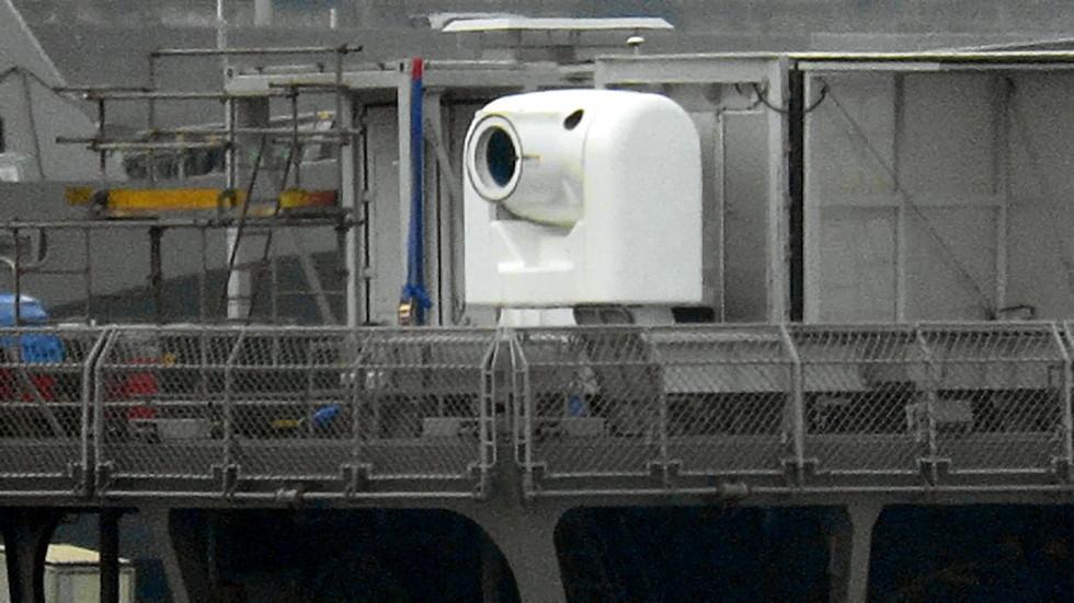 日本100kw级激光拦截系统登上“飞鸟”号试验舰进行各项性能测试。电源好像和之前