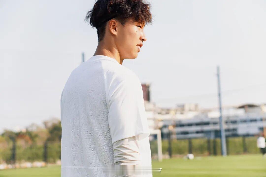 重庆铜梁龙官宣湖北青年星门将姚浩洋正式加盟姚浩洋出生于2006年10月28日，身