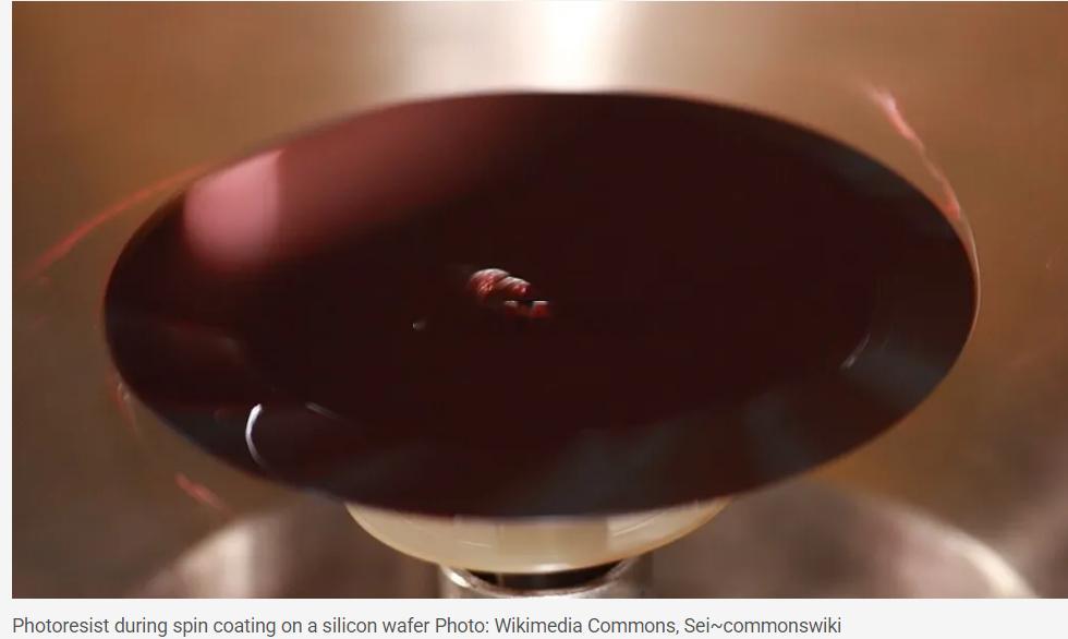 日本对华持续收紧光刻胶出口管制12月1日据外媒报道，日本持续收紧光刻胶等关键半