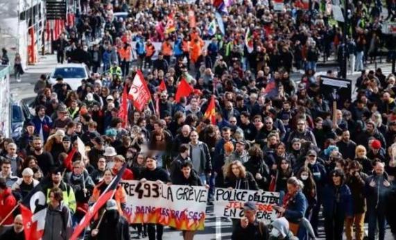 各国都在喊缺钱：大国集体没钱，钱到底去哪了。其实钱根本没消失，只是大多都流向