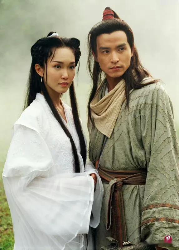 古天乐和李铭顺这二位杨过人到中年，呈现出了两个极端的衰老状态。一个是自然老化，优