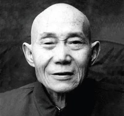 1940年，吴凤翔刺杀日军少将，走到门口时，他发现里面有好几名日军，刺杀没有