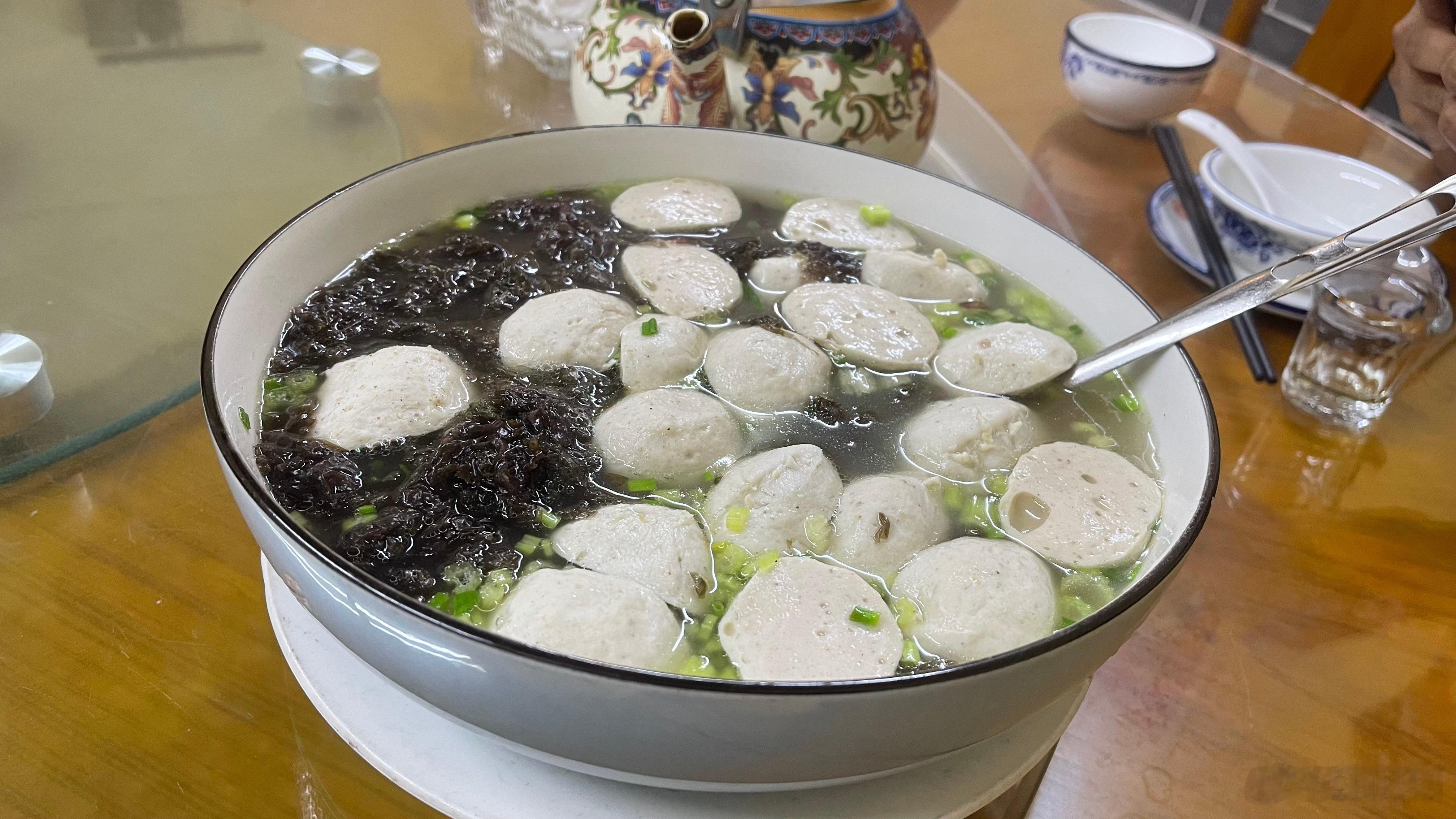 老韩先出来跟好友一起吃个晚饭，迟些回去再继续给大家作分享！