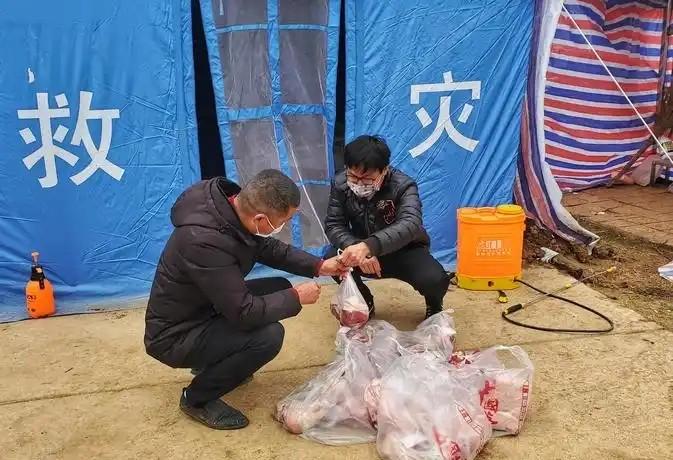 1950年，我党受伤战士被送往广州中央医院疗养，奇怪的是，很多脱离生命危险的战士