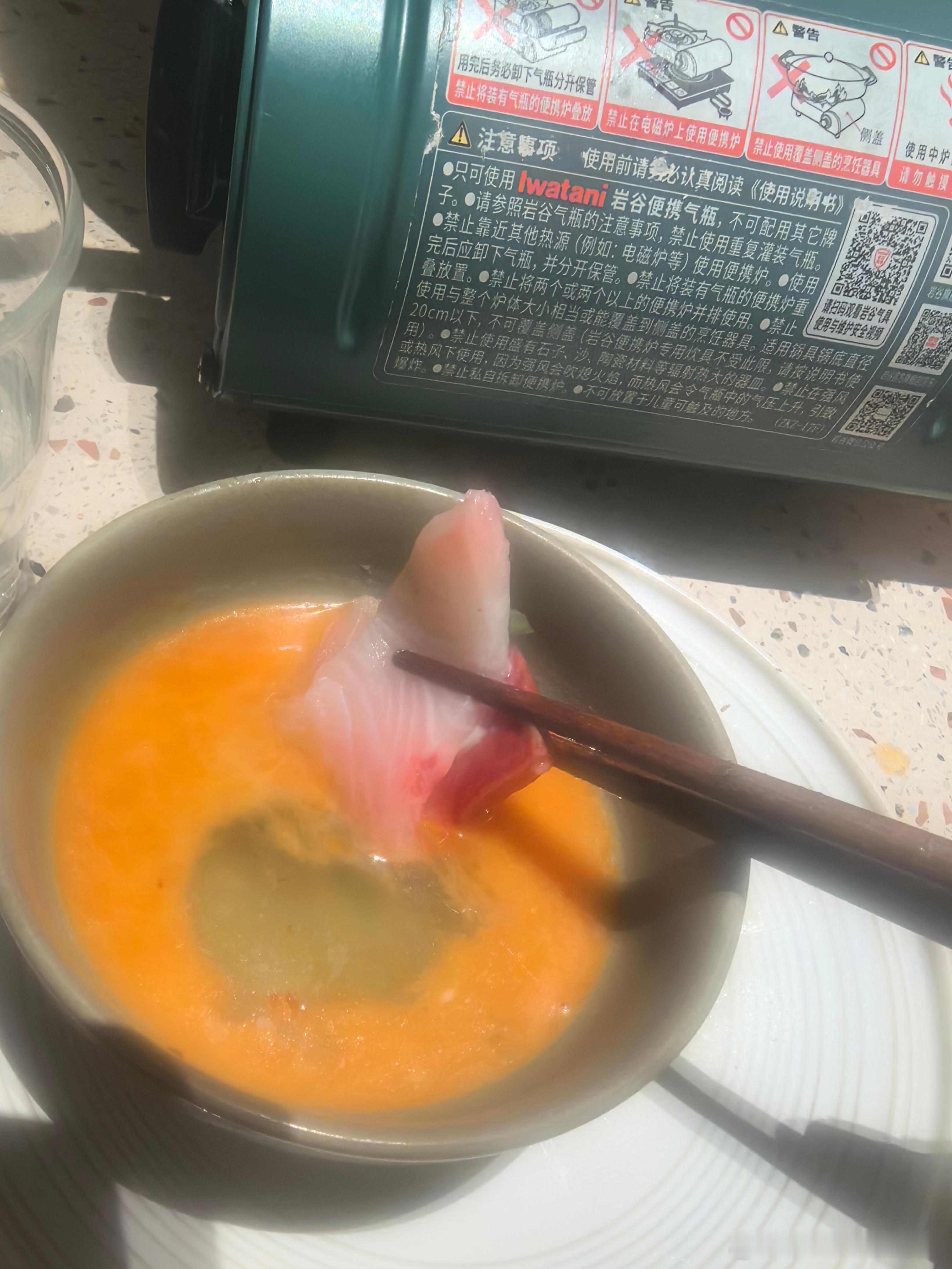 讲真，不管是牛肉，寒狮鱼还是烧鸟，蘸这个无菌蛋都是绝配。丝滑入口，鲜香满嘴小日子