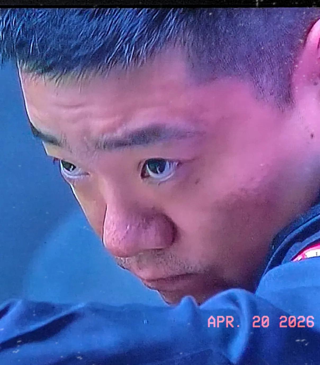 中场休息归来，丁俊晖轰出单杆破百111分，119~0赢了第14局，9-5拿到赛点