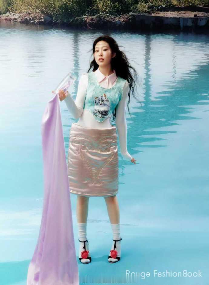 沈佳润这下真变成小蛋糕了Oi！沈佳润这下真变成小蛋糕了！想让自己更甜一点，那就试