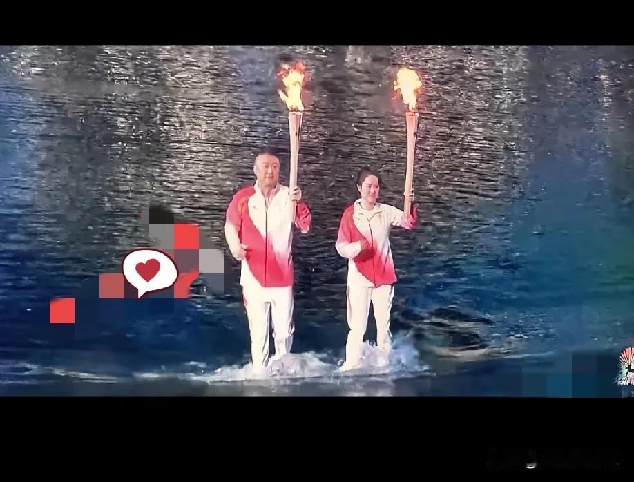 有个事，我特别不解马琳和陈若琳开幕式为啥站在水里呀查了一下才明白首先，广