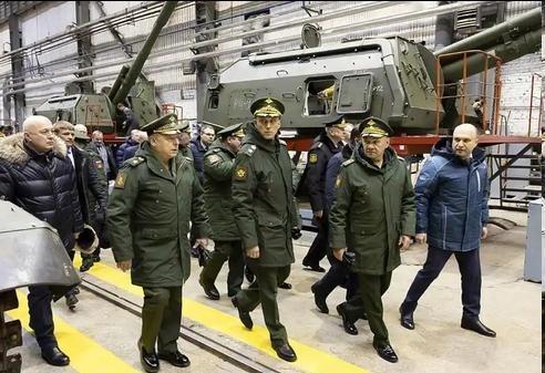 俄罗斯的命脉并不在俄罗斯，而是中国！西方制裁何时才能彻底击垮俄罗斯？答案或许在中