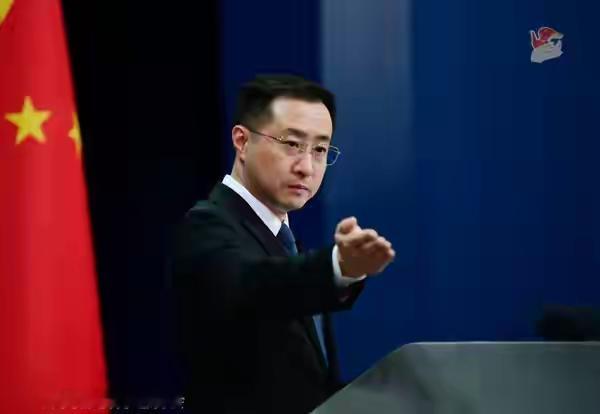 中方回应特朗普谈格陵兰岛涉华言论1月5日外交部例行记者会上有个事儿挺逗。法新社