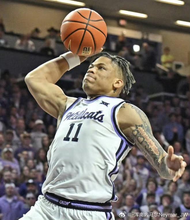 CBA现在似乎陷入了更换外援的迷途中，山东高速一口气换来俩，中锋琼斯打了一场据说