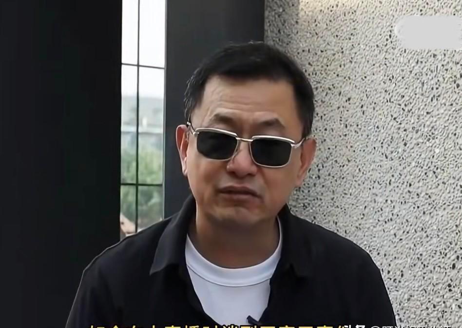 向太说王家卫不听话，亏钱的老板一抓一把。可《繁花》拍了三年，豆瓣8.7，没人说