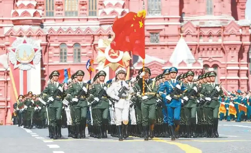 乌克兰为什么不偷袭红场阅兵？因为队伍里有中国仪仗队，但凡一个中国解放军出事，乌克