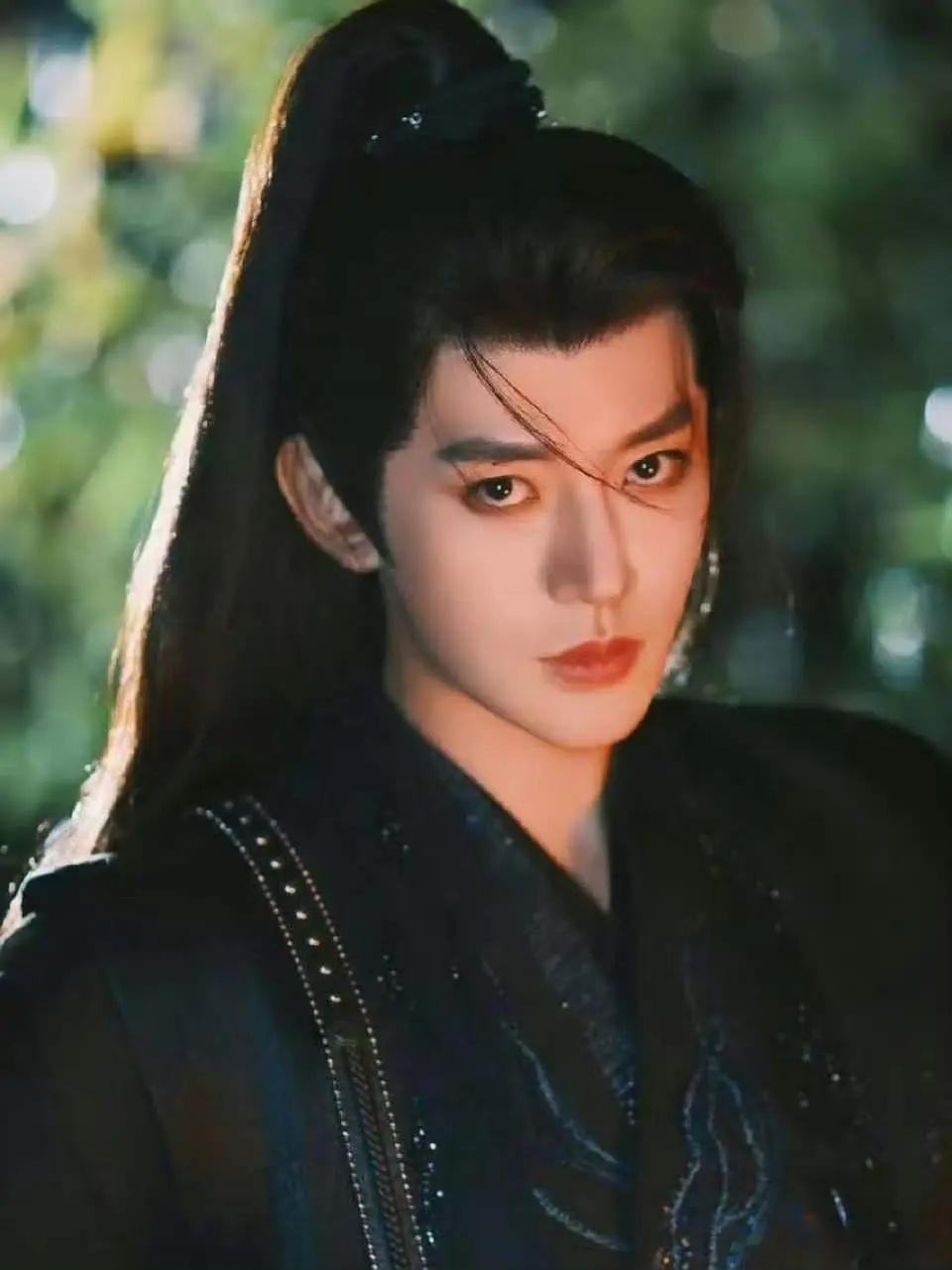 都有点剧抛脸，好像谁演都一样