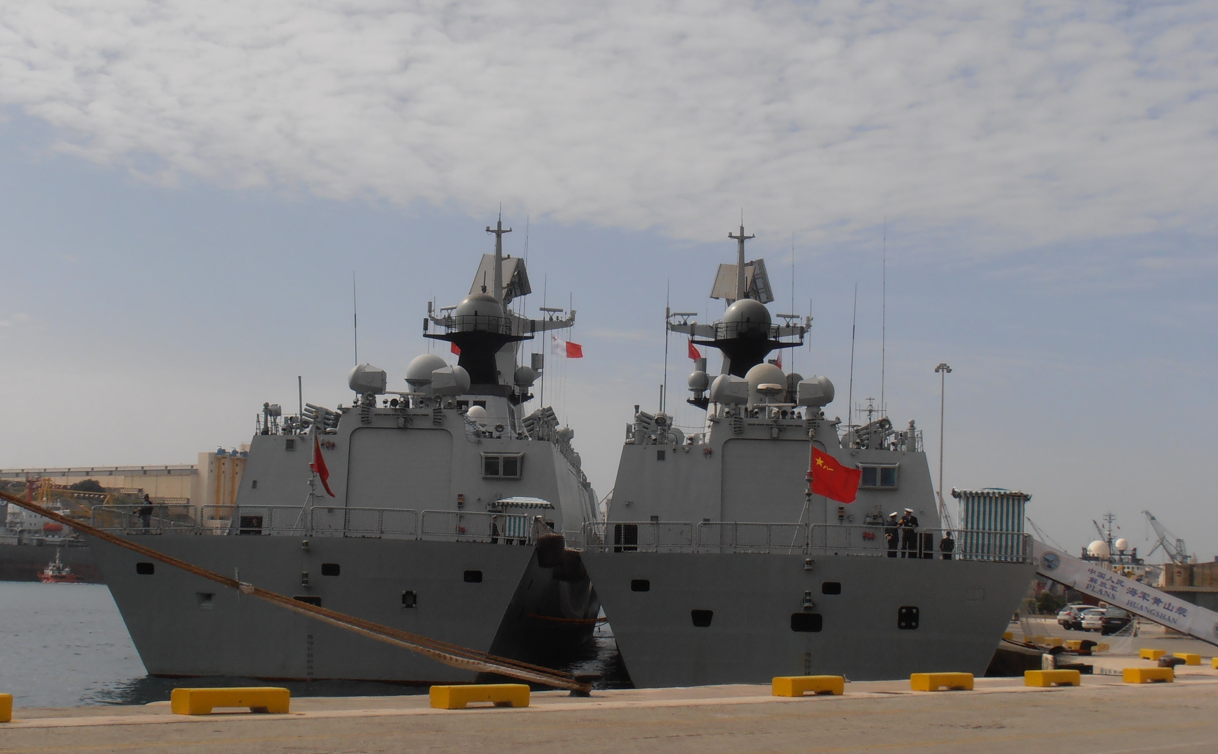 小合集，054A舰艉上建&机库机库高度降低、上建布局调整等满足了直-20上舰，越