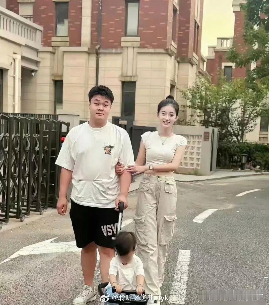 大哥，求你出本书吧，怎么追到明星的