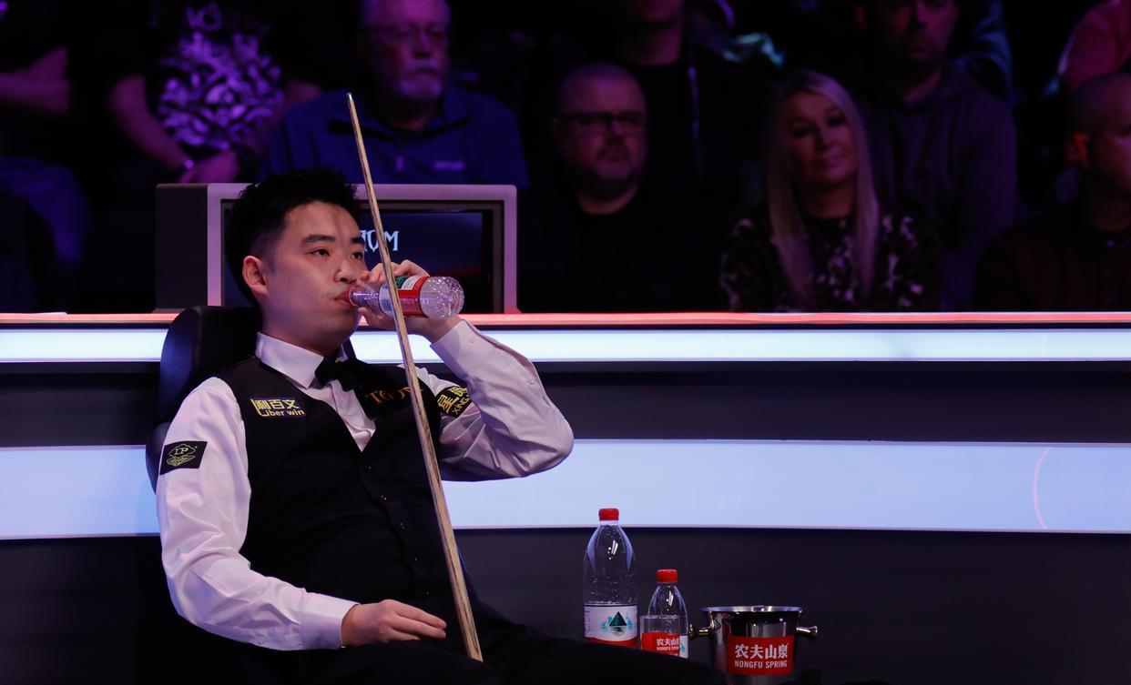 北京时间11月30日，斯诺克英锦赛正赛继续进行，备受关注的中国军团二人出战，结果