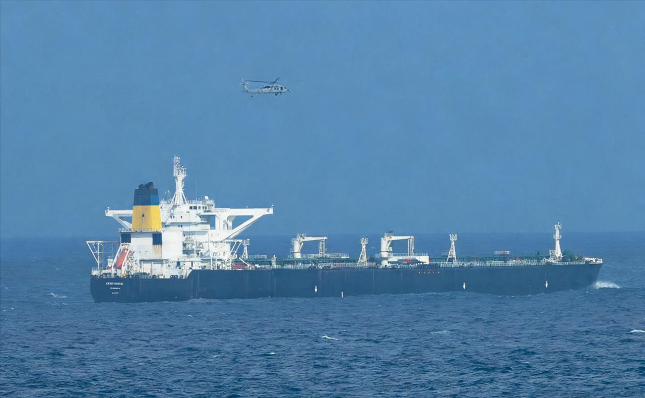 “一艘空油轮，竟让美军追了五天？这事没那么简单！”你敢信？一艘没