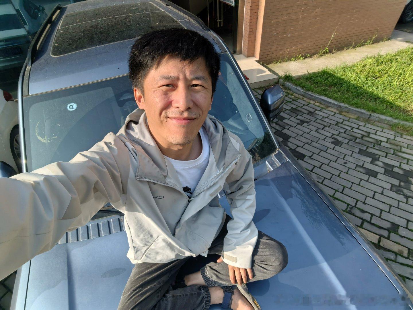 恭喜方程豹达到了十万辆自己作为豹5首发车主一路走来深感不易各种奇葩抹黑到今天