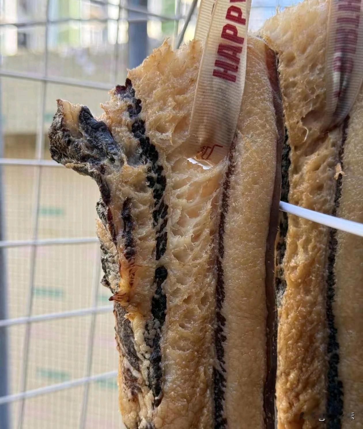 贪便宜买的腊肉，总感觉有点不对劲，友友们来看看，这正宗吗？