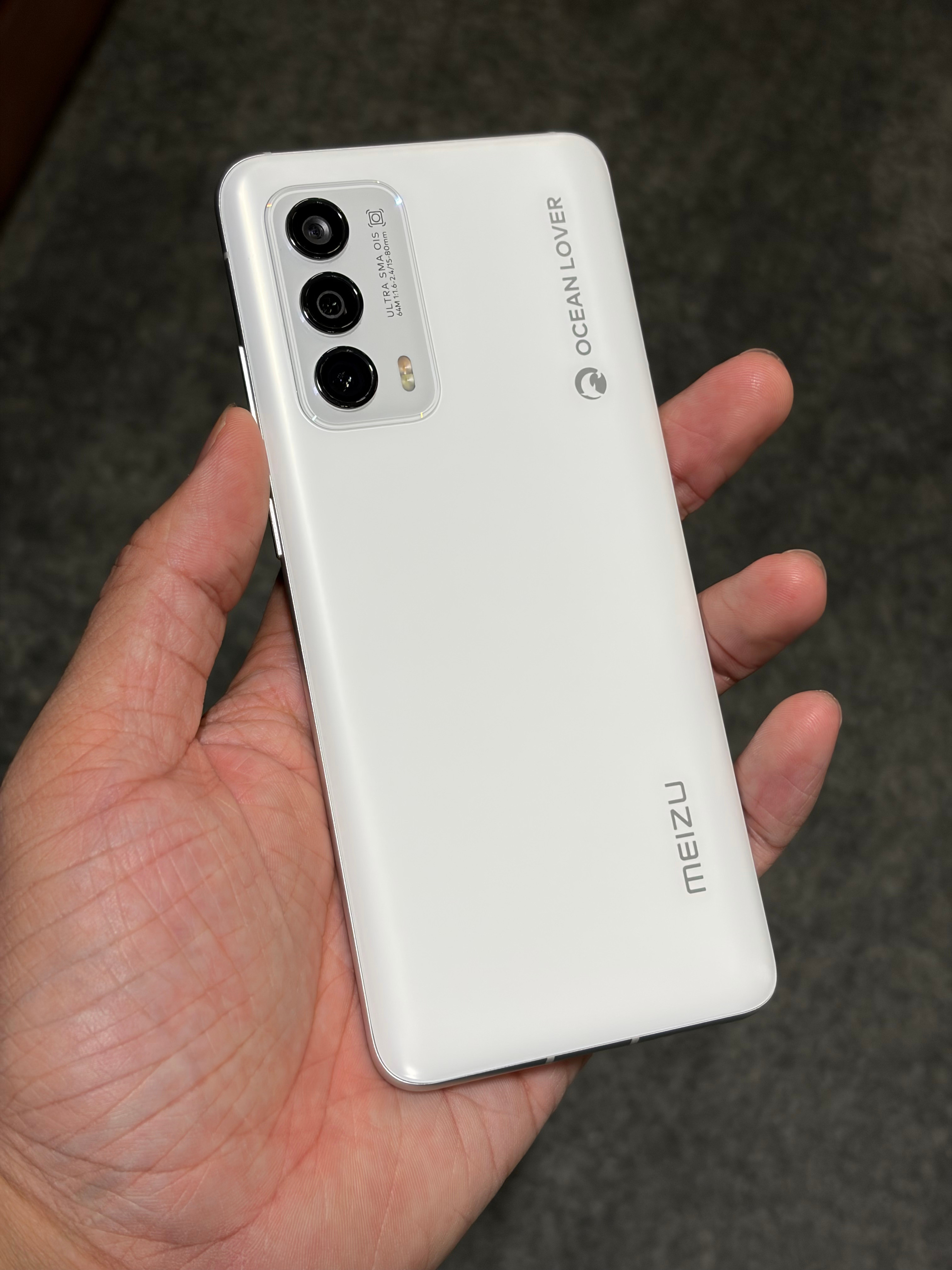 小手机就是容易看着精致，你们说呢？[doge]​​​