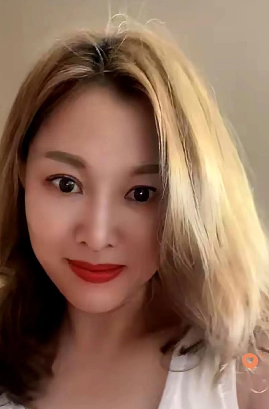 我表妹，50了，跟她的初恋，偷摸好了二十年。前年，她老公脑淤血走了。巧了，那男