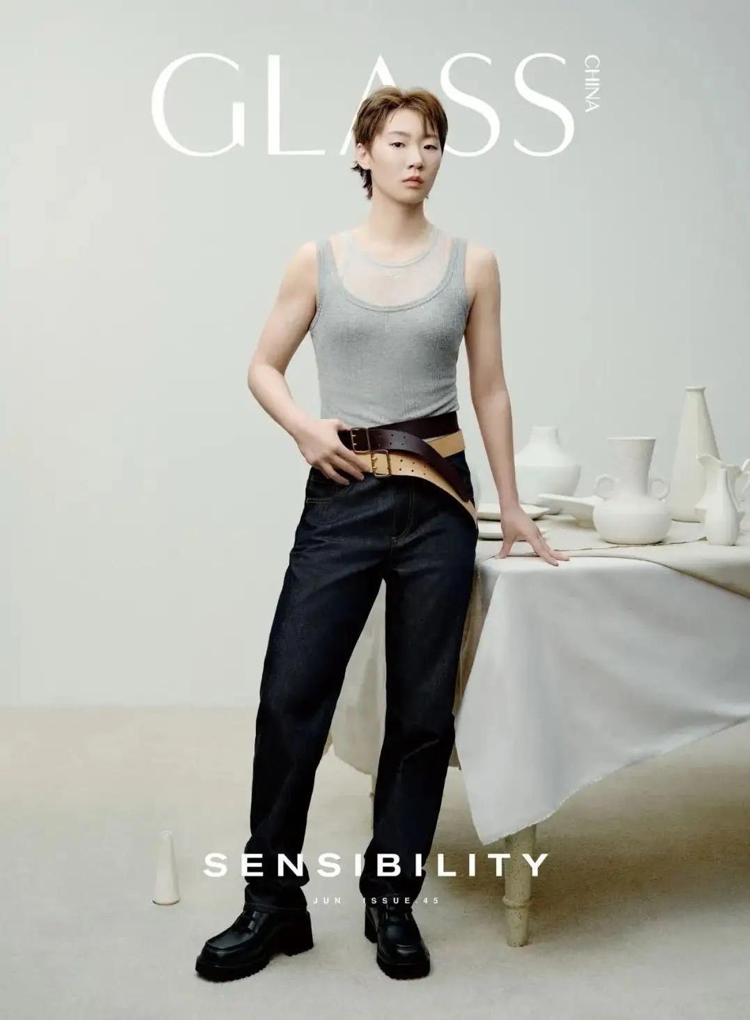 今天上午，《GLASS中文版》杂志公布了六月刊封面人物，居然是我们的国乒女神王曼