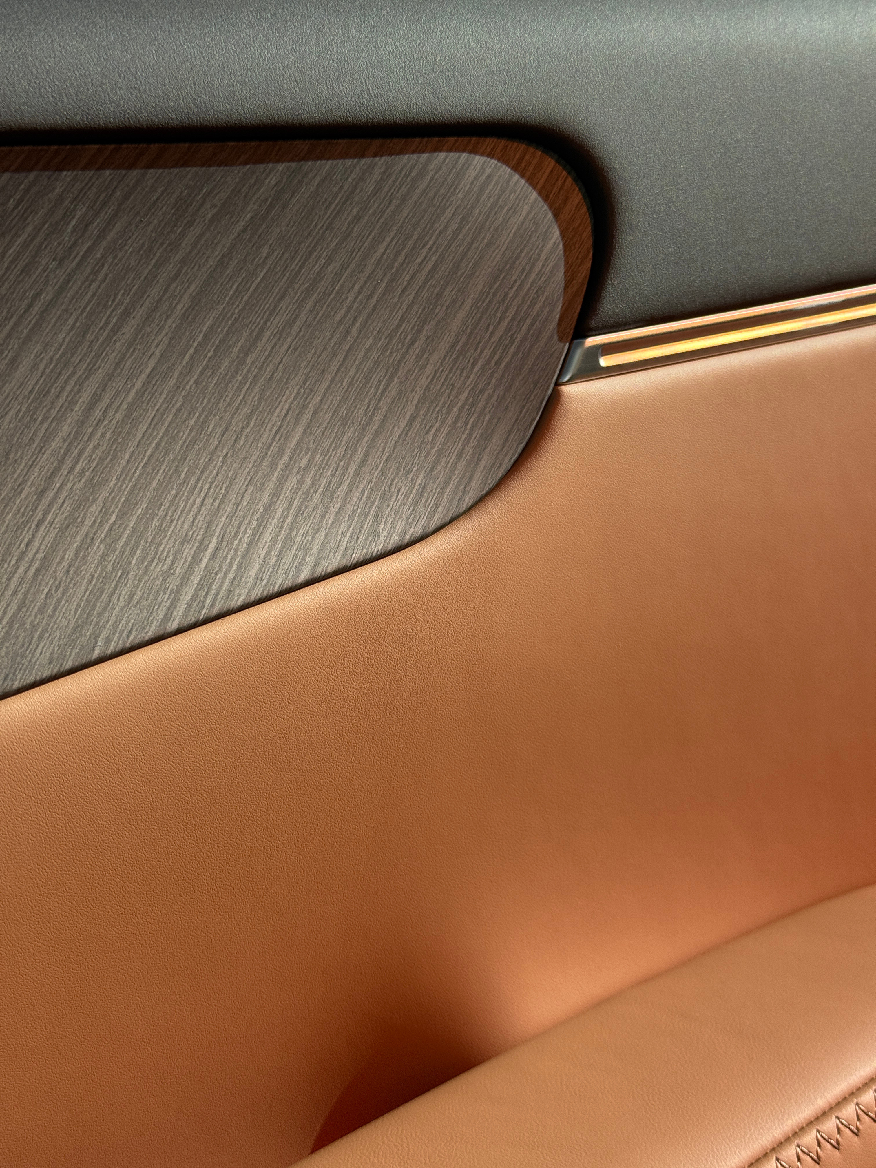 卷王来了零跑D19马上上市这小细节可以不？