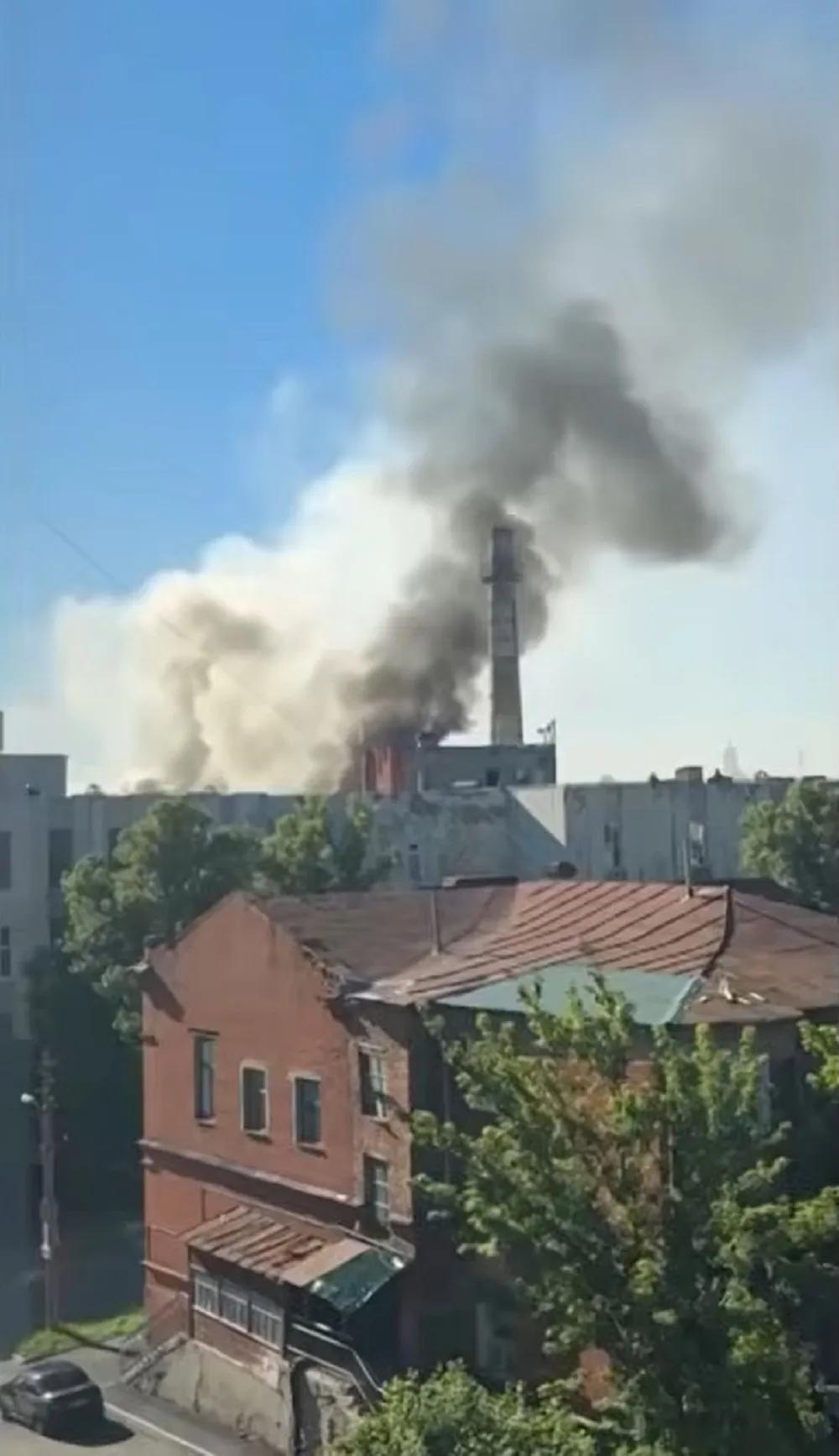 7月1日深夜，俄罗斯奔萨全城警报大作，多架乌军无人机突入腹地接连引起爆炸。