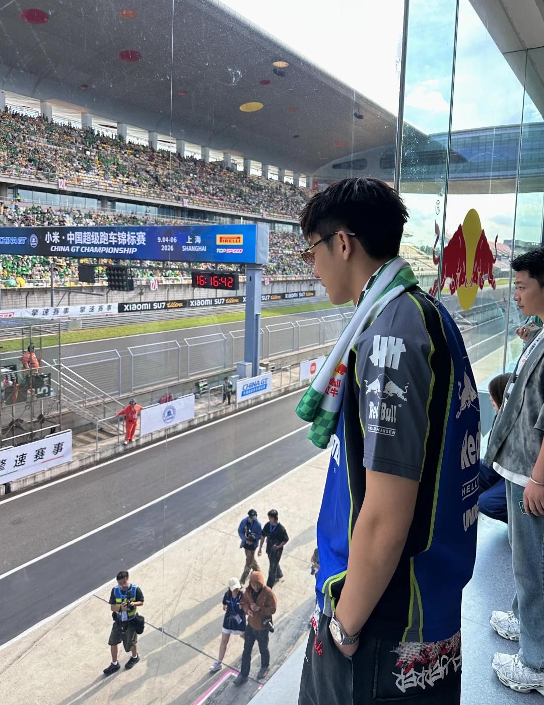 王一博的兵来了💚💚💚t全速以赴硬核向前85RACINGChinaGT赛