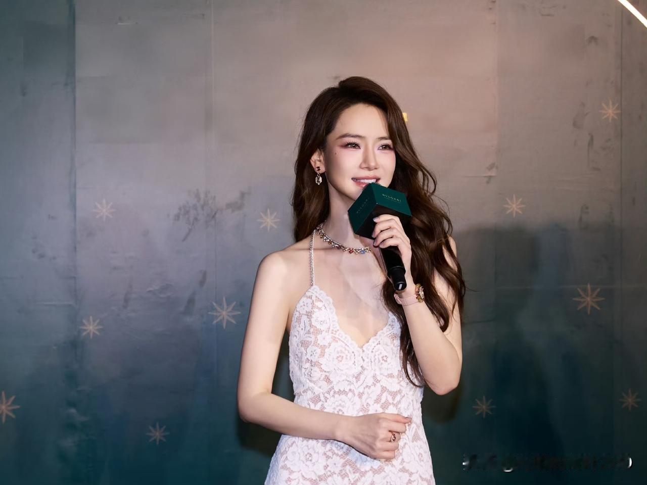 戚薇魅力美图
