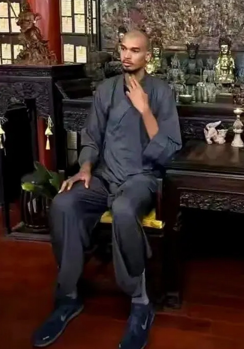 文班亚马在少林寺闭关修行的原因找到了！达摩大师最近亲自给文班亚马开小灶，教他