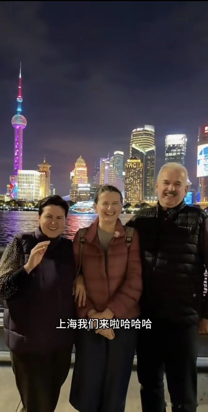 金陵沪上行，家人的城市漫游记清晨起的很早，陪着岳父岳母，去南京玩了一个星期，