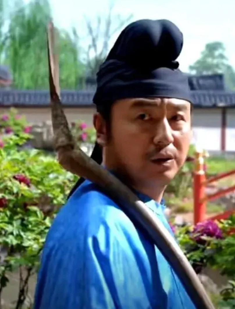读书真的有用，不信你看《长安的荔枝 》作者马伯庸，传言他用11天写一本书，赚