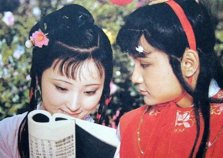 2007年“林黛玉”陈晓旭因病去世，朋友给欧阳奋强打电话，让他参加追悼会，没想到
