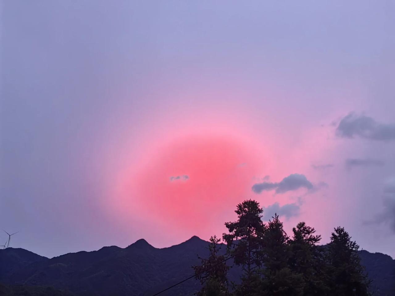 我爸生活不能自理一年多，都是老妈在照顾，老妈也是奔七十的人了，时不时的有个腰酸腿