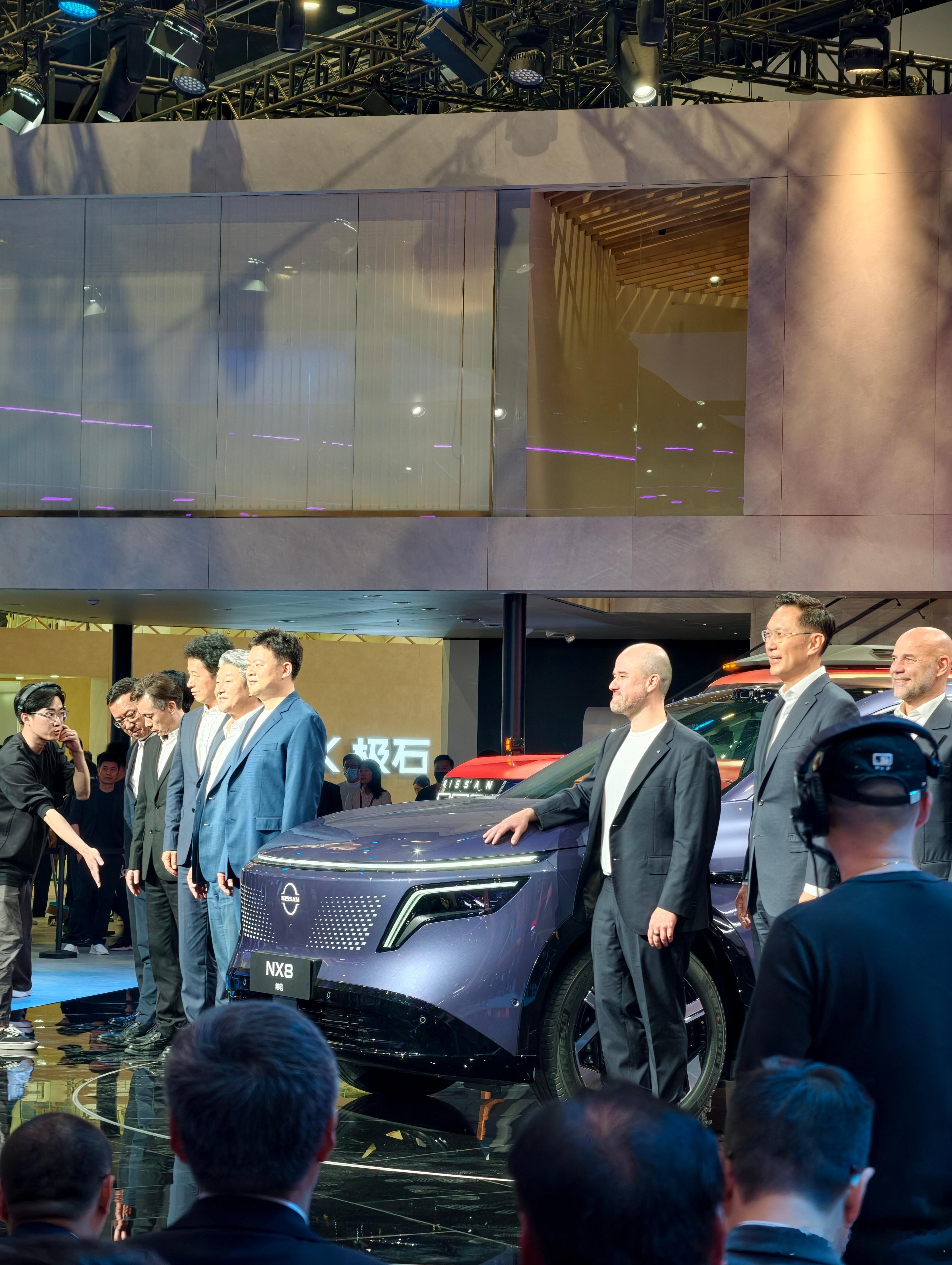 日产老大伊凡能来北京车展，一般都是来放狠活的。——日产Urban概念SUV插混